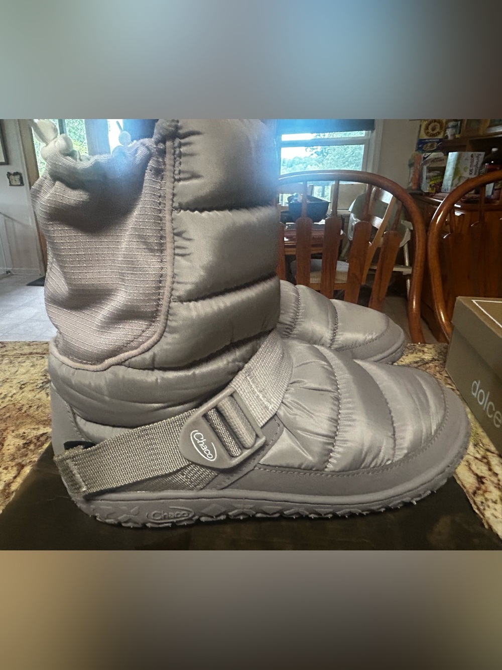 Chaco Ramble Puff Women’s 7.5 Gray Quilted Puffer Snow Boots- Excellent Worn 1X